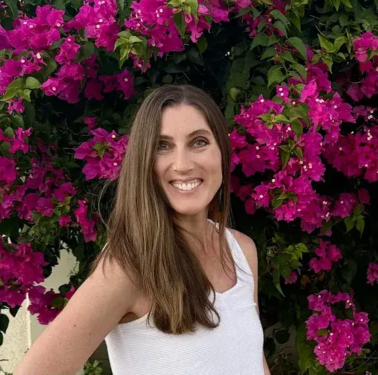 Tenneile Ely | Holistic Wellness & Psychiatry