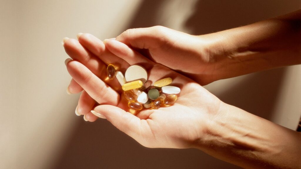 Top 7 Supplements for Holistic Health (Backed by Science)
