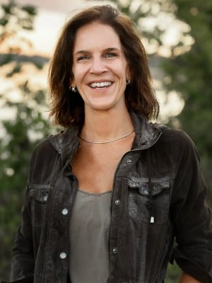 Dr. Laurie McCormick (MD, DFAPA) at Holistic Wellness and Psychiatry in St. Thomas, USVI