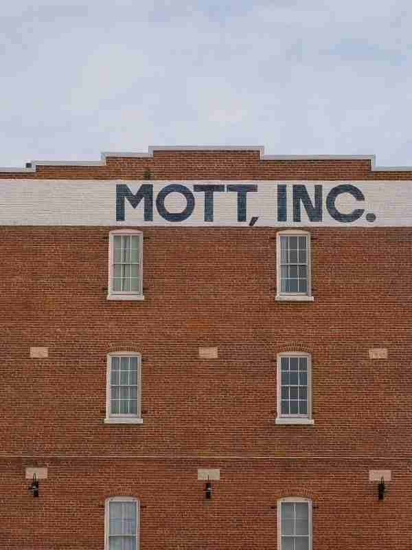 Virtual Tour of Holistic Wellness and Psychiatry Located in Cedar Rapids, IA and St. Thomas, USVI