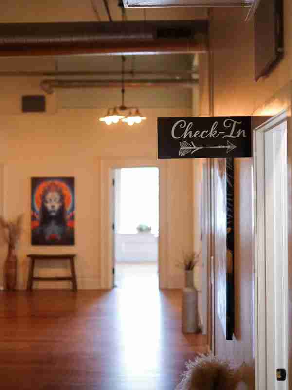 Virtual Tour of Holistic Wellness and Psychiatry Located in Cedar Rapids, IA and St. Thomas, USVI